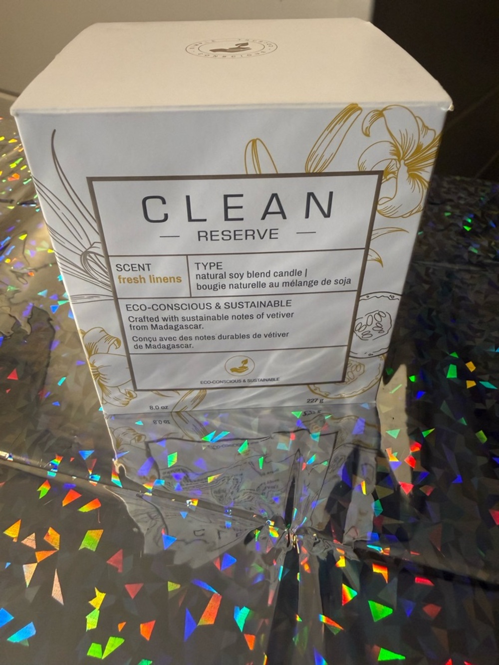 CLEAN Reserve Fresh Linens Scented Candle - White & Gold Box